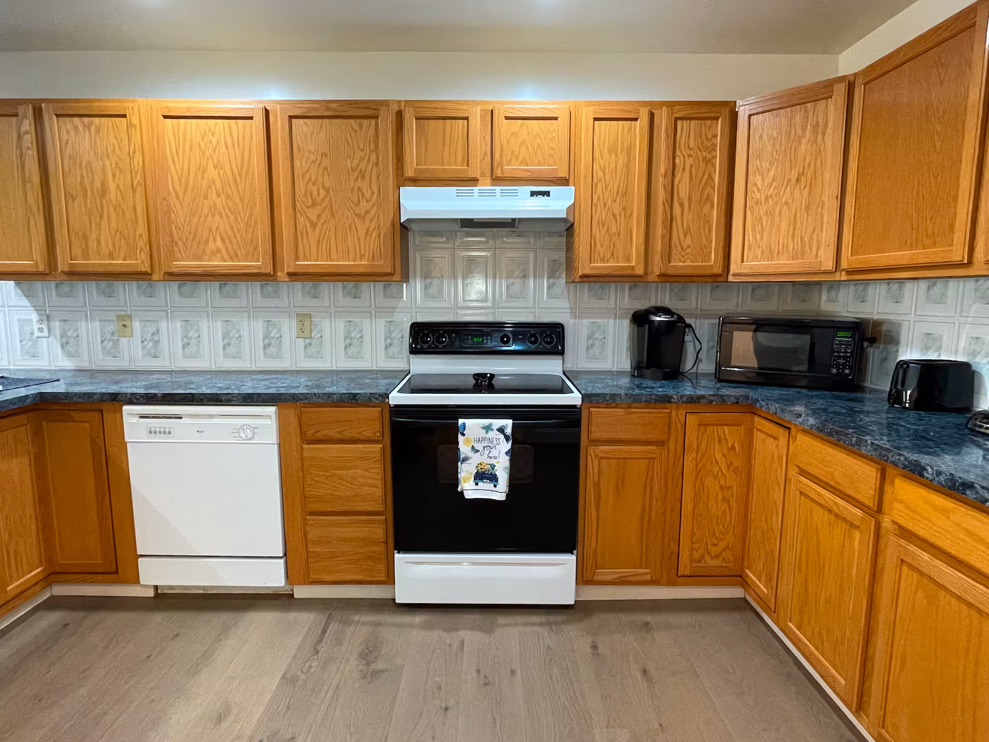 Lake House thumbnail 6